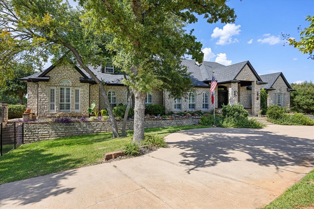 6410 Westover Drive, Granbury, TX 76049