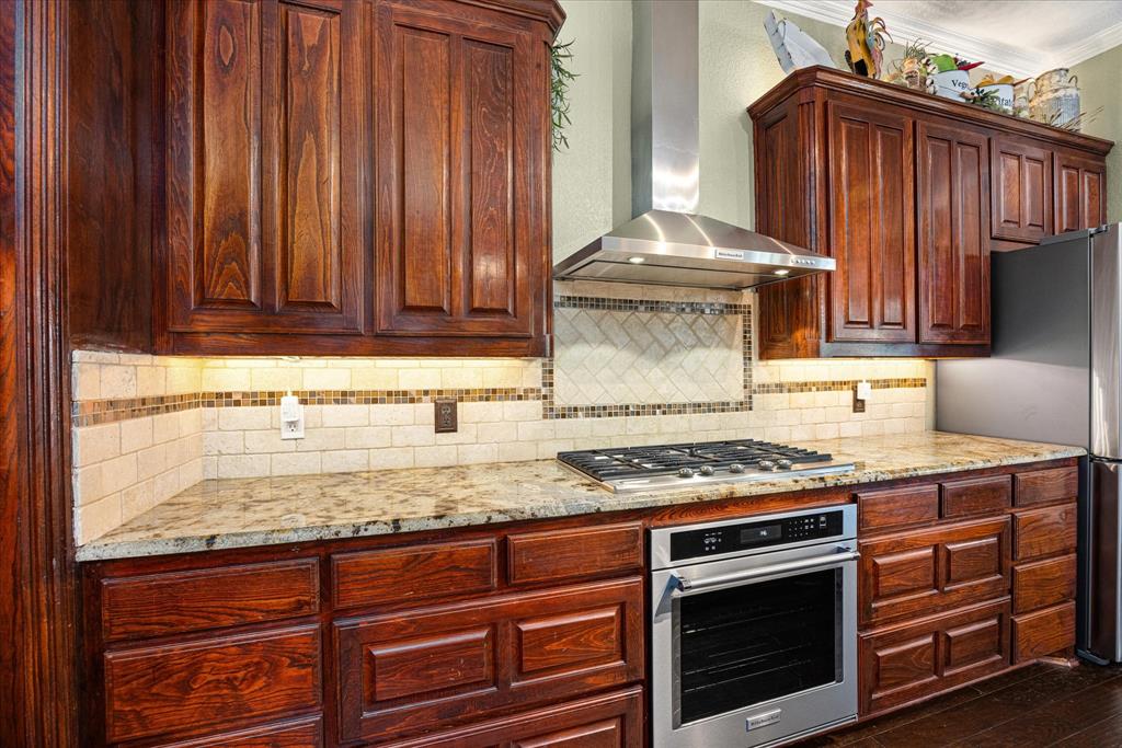 6410 Westover Drive, Granbury, TX 76049