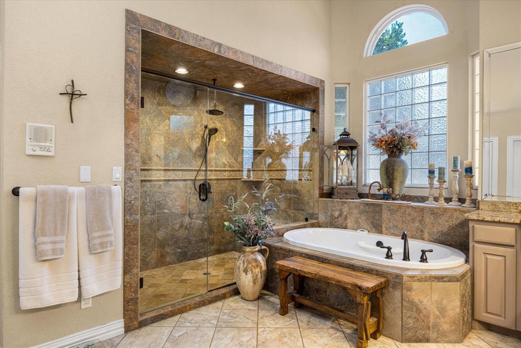 6410 Westover Drive, Granbury, TX 76049