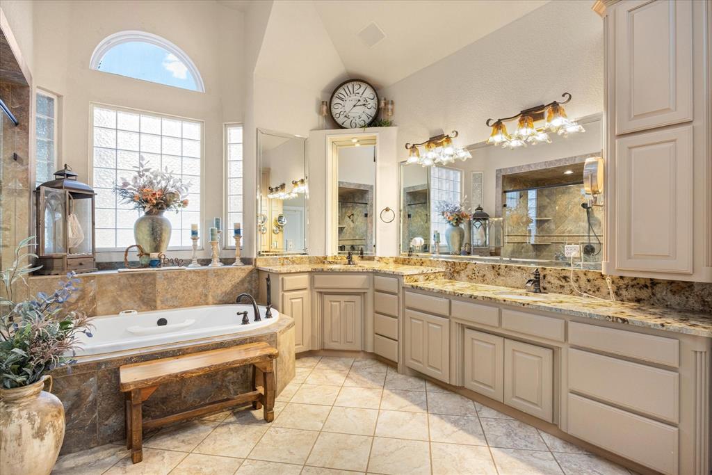 6410 Westover Drive, Granbury, TX 76049