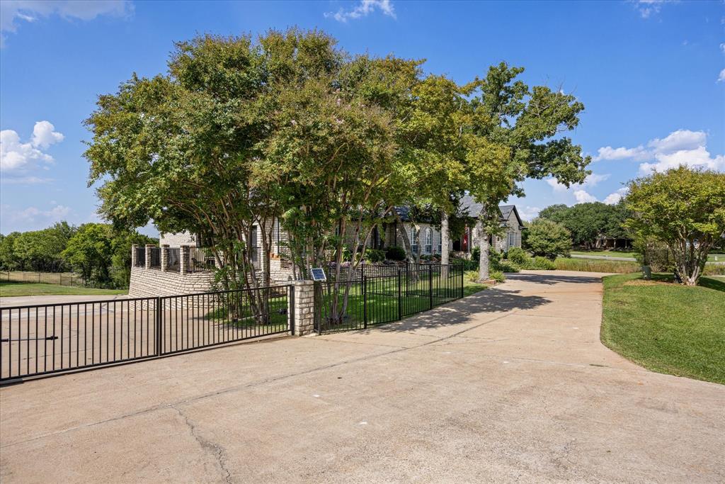 6410 Westover Drive, Granbury, TX 76049