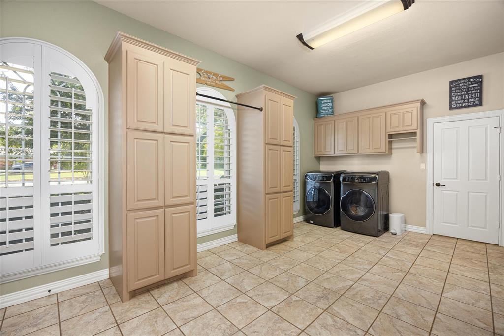 6410 Westover Drive, Granbury, TX 76049