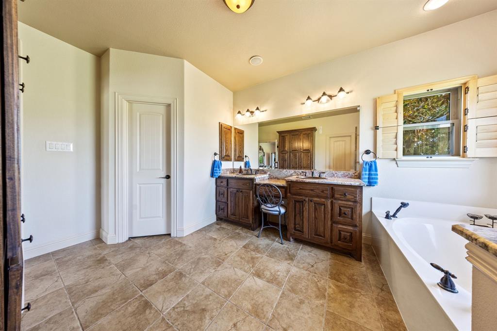 17155 County Road 605, Farmersville, TX 75442