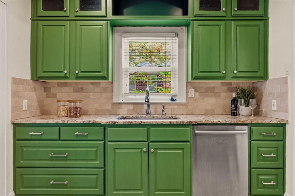 907 Monte Vista Drive, Dallas, TX 75223