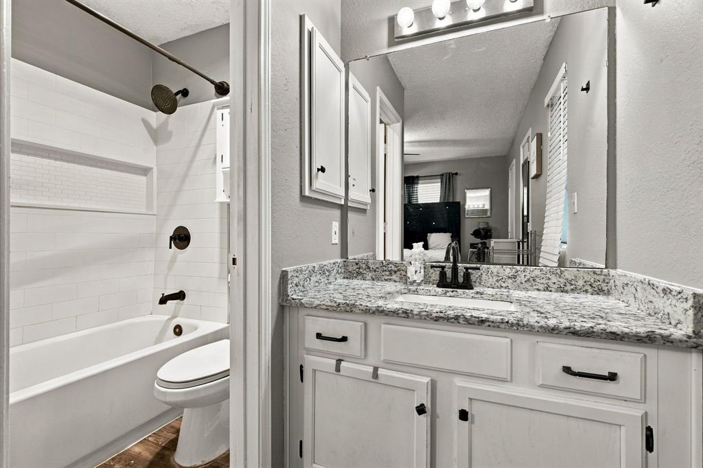 506 W Warrior Trail, Grand Prairie, TX 75052