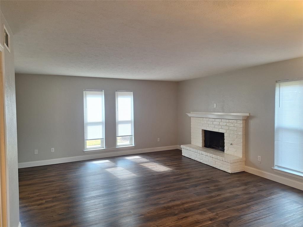 4240 Harvest Hill Road, Dallas, TX 75244