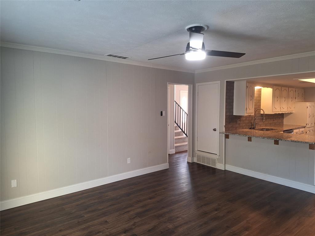 4240 Harvest Hill Road, Dallas, TX 75244