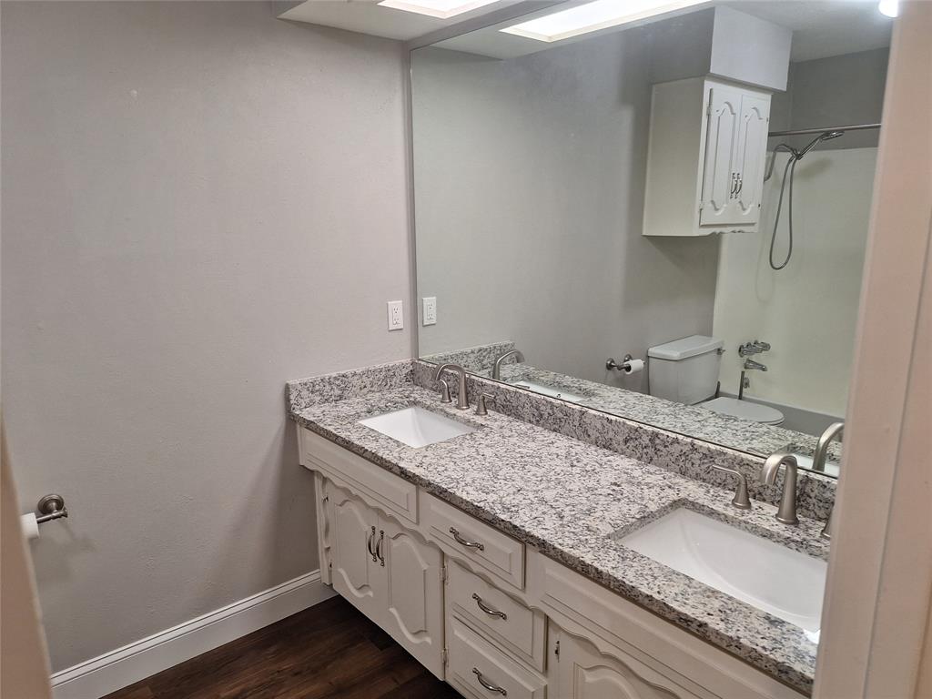 4240 Harvest Hill Road, Dallas, TX 75244
