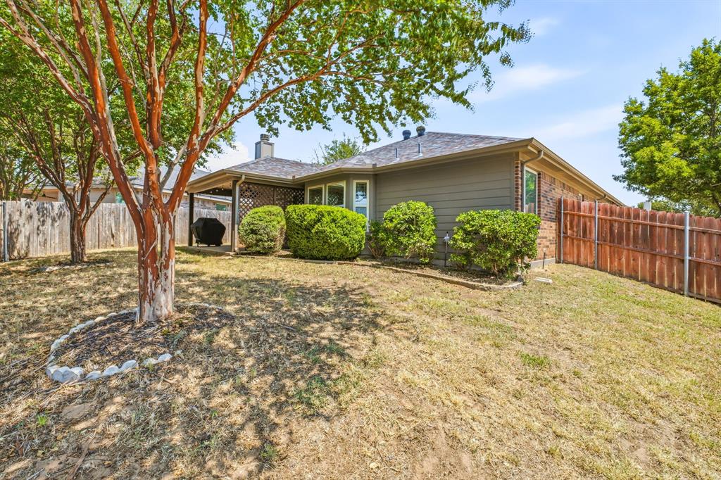 200 Jacinth Lane, Granbury, TX 76049