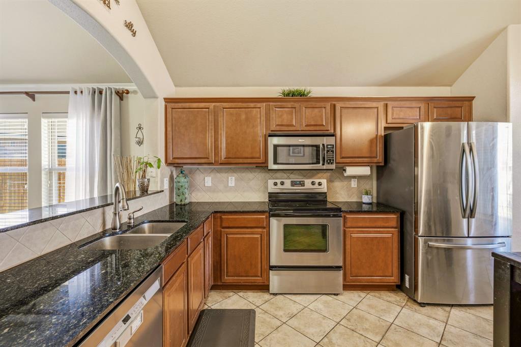 200 Jacinth Lane, Granbury, TX 76049