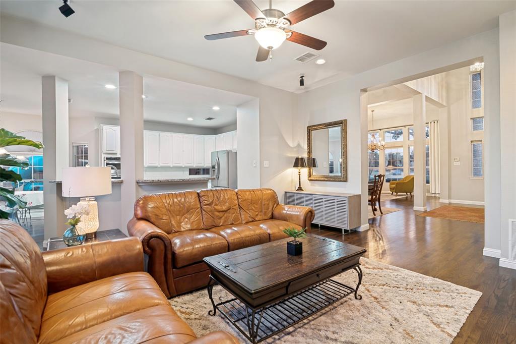 5005 Harborview Boulevard, Rowlett, TX 75088