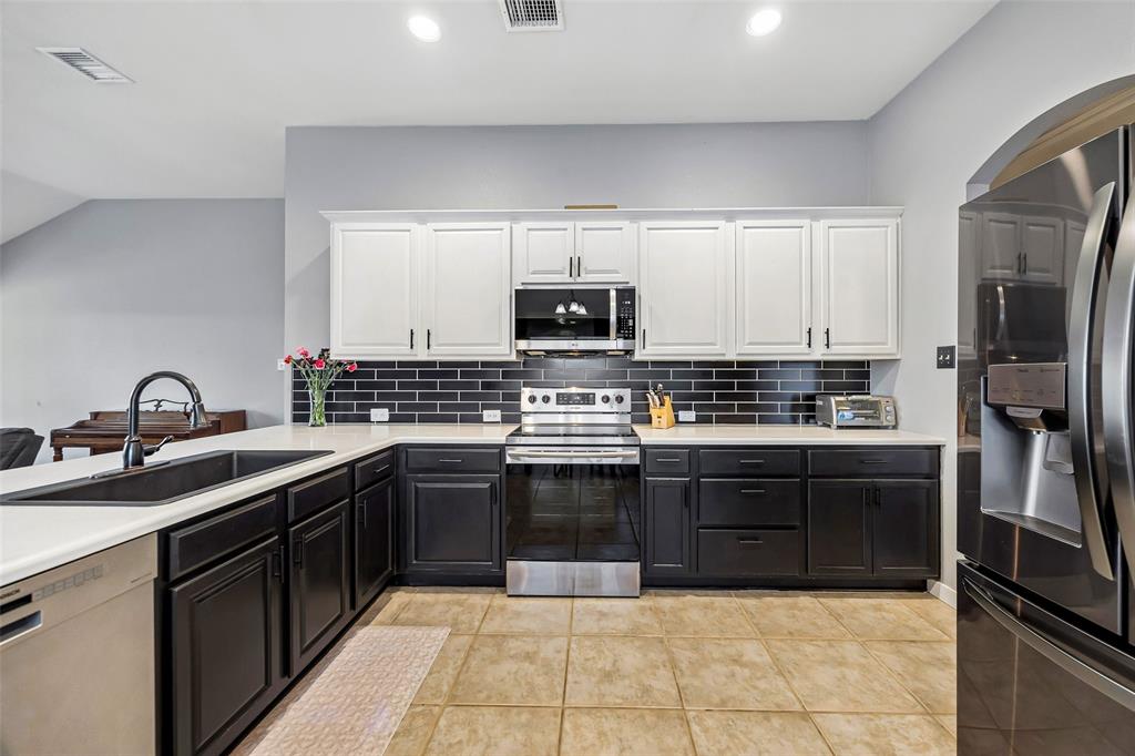 821 Austin Lane, Lavon, TX 75166 821 Austin Lane, Lavon, TX 75166