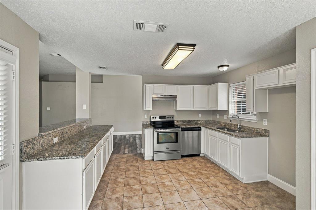 1107 Chancellorsville Parkway, Grand Prairie, TX 75052