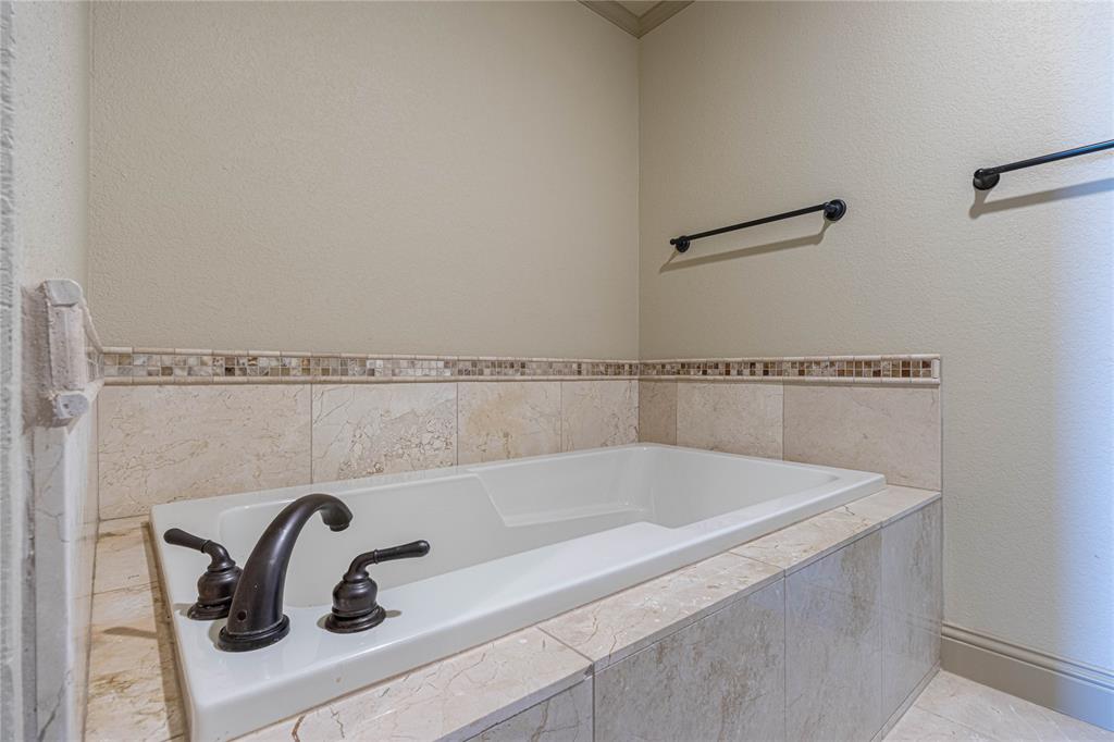 2801 Wexford Drive, #1006, Tyler, TX 75709