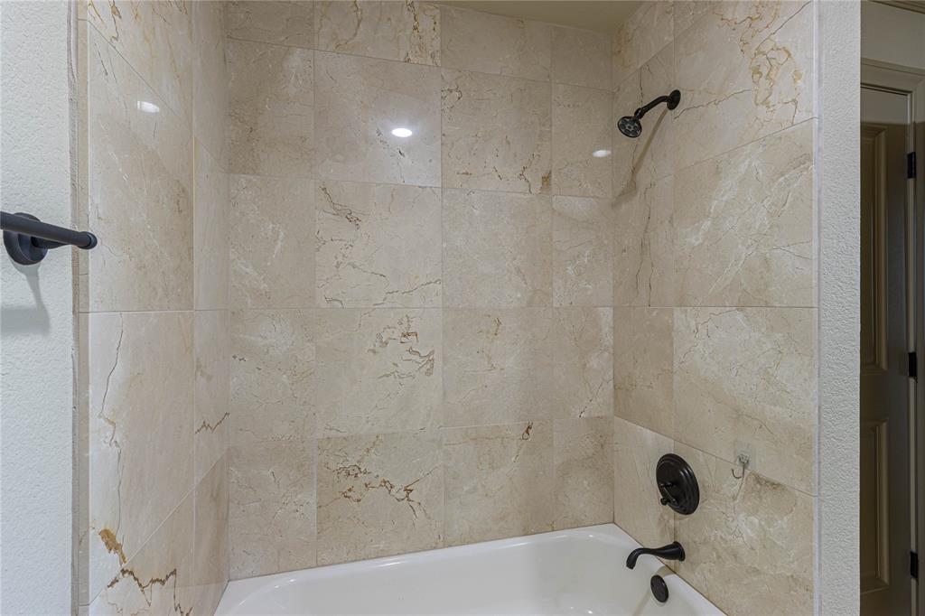 2801 Wexford Drive, #1006, Tyler, TX 75709