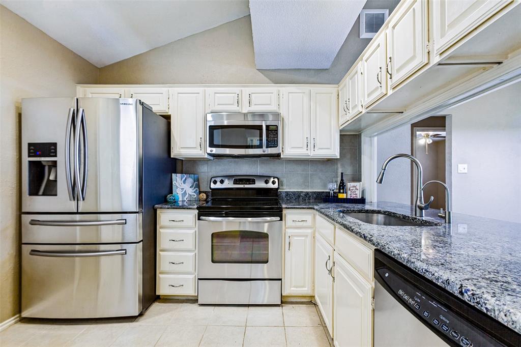 17490 Meandering Way, #604, Dallas, TX 75252