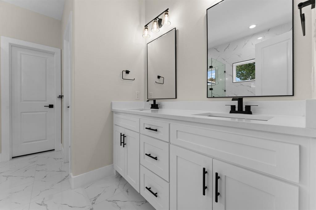 3825 Williamsburg Drive, Garland, TX 75043