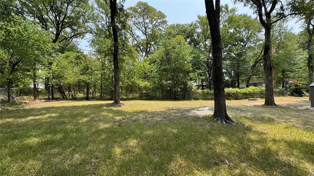 Middle looking towards back of property