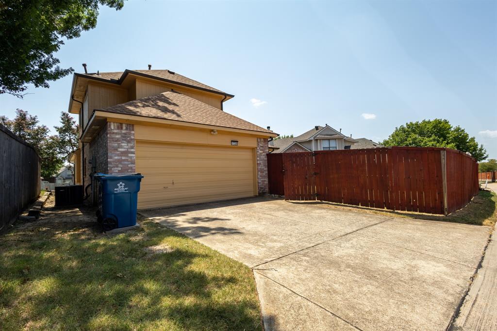 1726 Northampton Drive, Rowlett, TX 75089