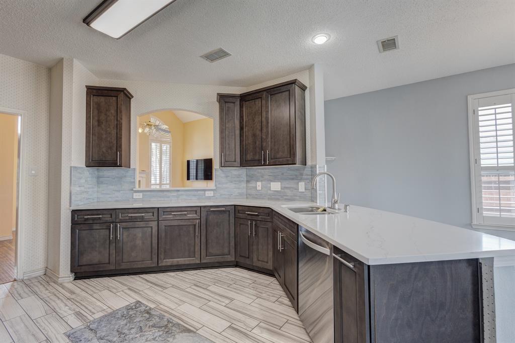 1726 Northampton Drive, Rowlett, TX 75089