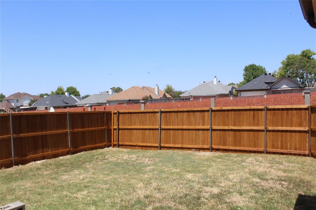 1726 Northampton Drive, Rowlett, TX 75089