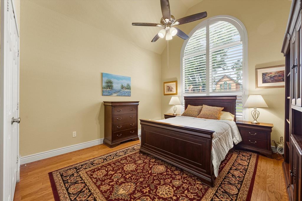 1st floor secondary bedroom