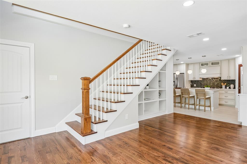 1231 S Montclair Avenue, Dallas, TX 75208