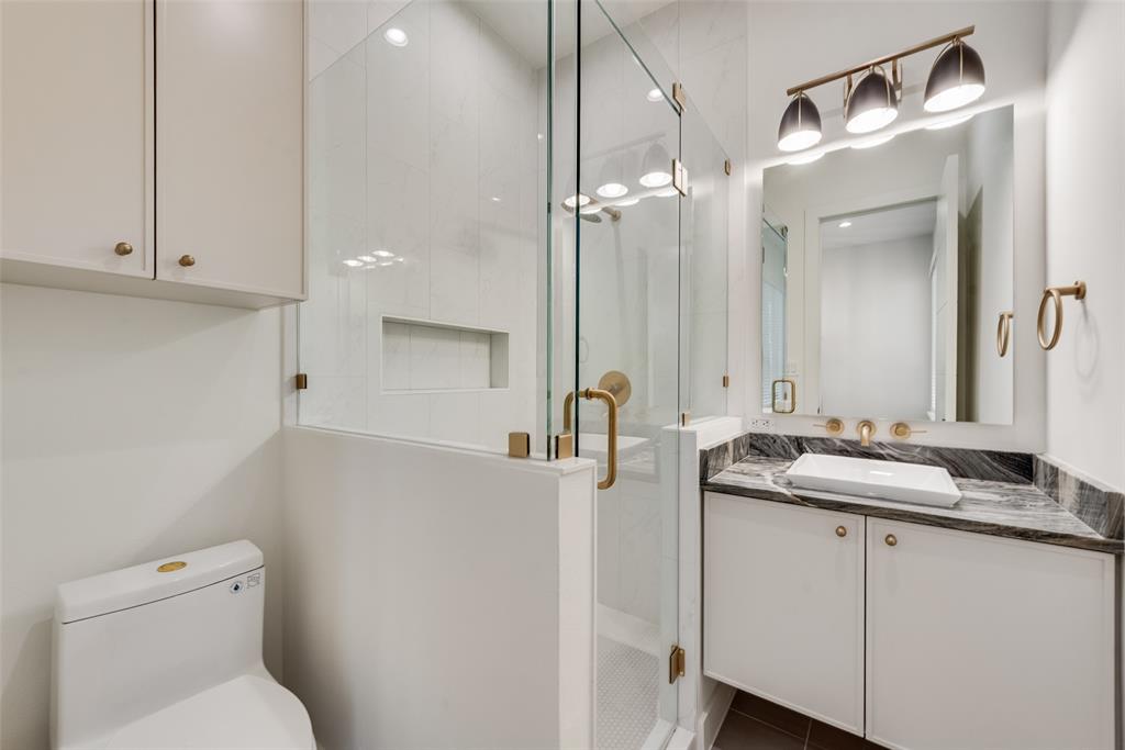 6411 Royal Lane, Dallas, TX 75230