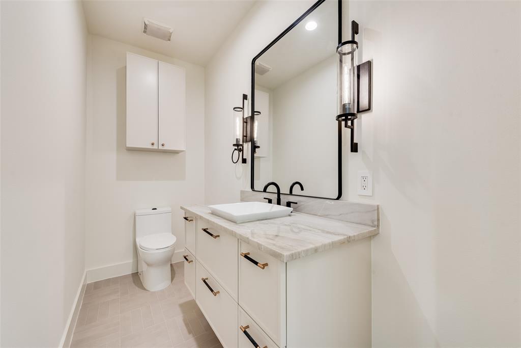 6411 Royal Lane, Dallas, TX 75230