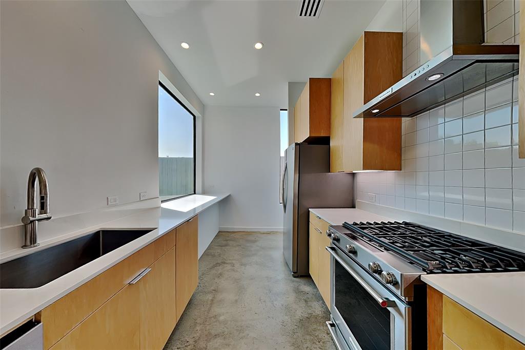 904 Blackland Court, Dallas, TX 75243 904 Blackland Court, Dallas, TX 75243