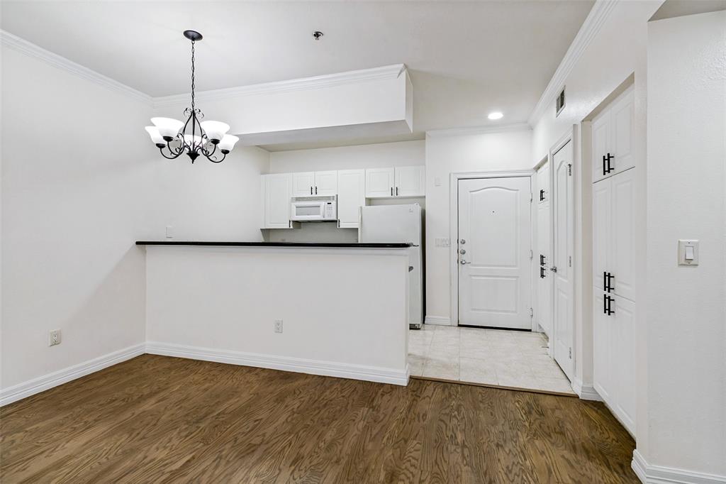 The Wyndemere - 3400 Welborn Street #318 - www.3400welborn318.com