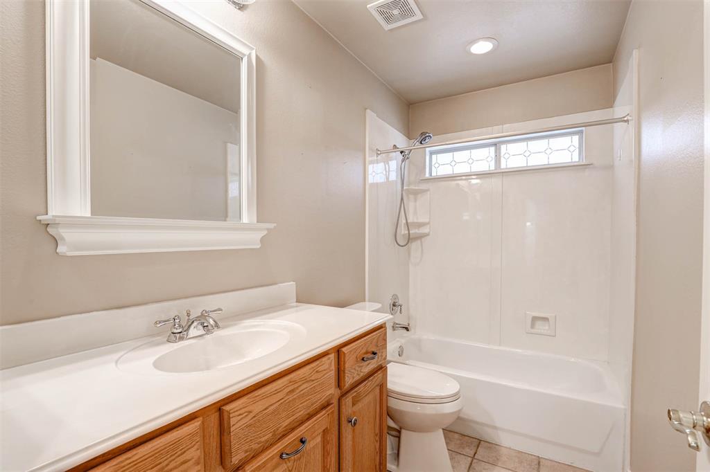10208 Soriano Street, Denton, TX 76207