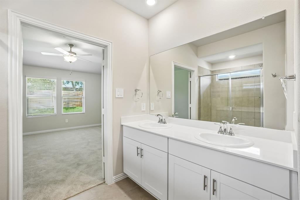 Photo is not of the actual home, but is an inspirational photo of builder’s model home and may depict options, furnishings, and/or decorator features that are not included.