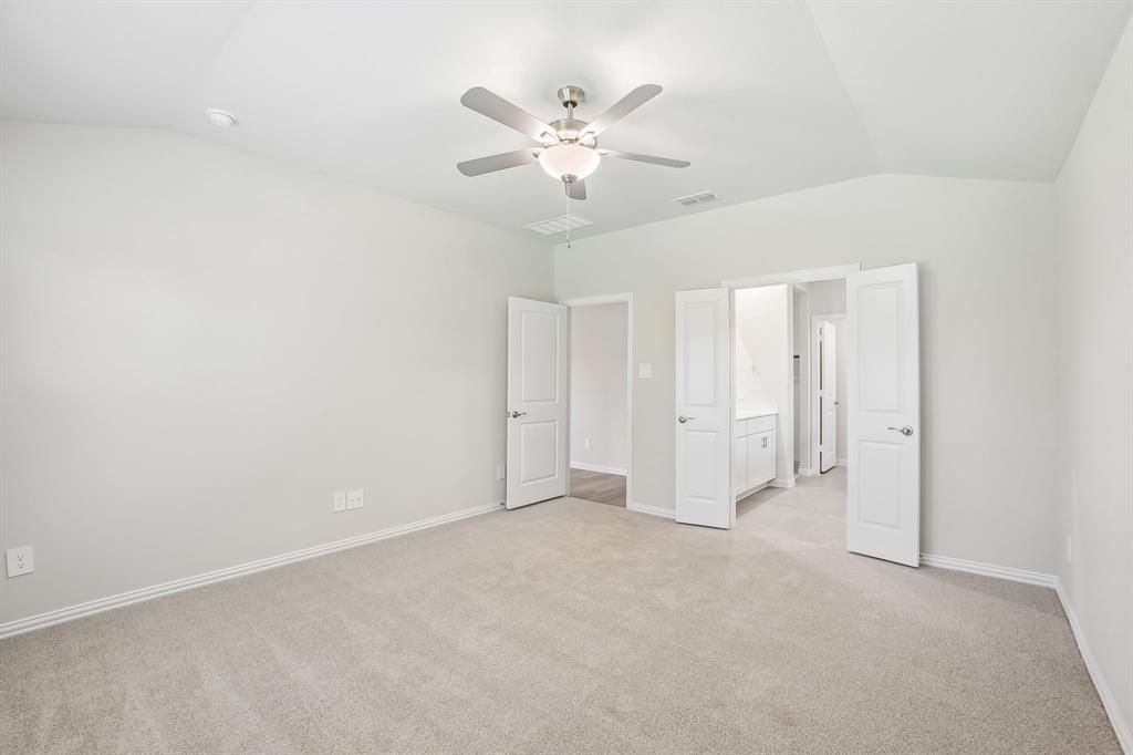 Photo is not of the actual home, but is an inspirational photo of builder’s model home and may depict options, furnishings, and/or decorator features that are not included.