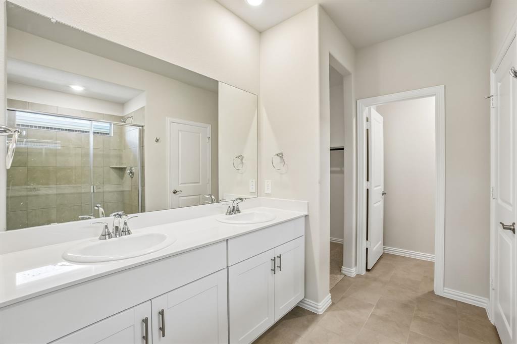 Photo is not of the actual home, but is an inspirational photo of builder’s model home and may depict options, furnishings, and/or decorator features that are not included.