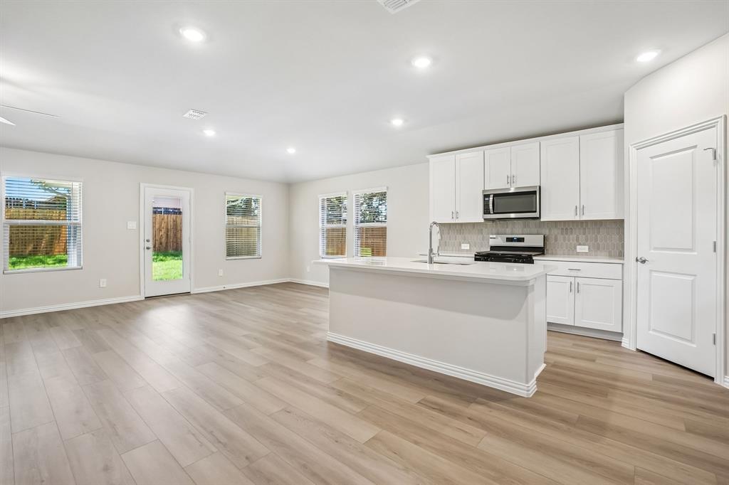 Photo is not of the actual home, but is an inspirational photo of builder’s model home and may depict options, furnishings, and/or decorator features that are not included.