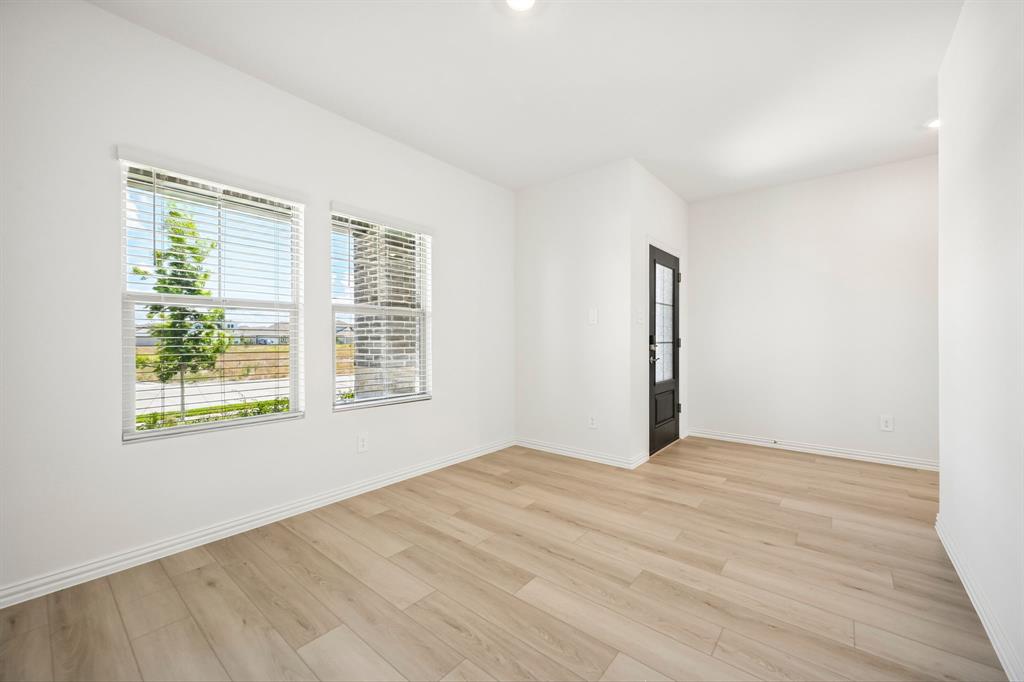 Photo is not of the actual home, but is an inspirational photo of builder’s model home and may depict options, furnishings, and/or decorator features that are not included.