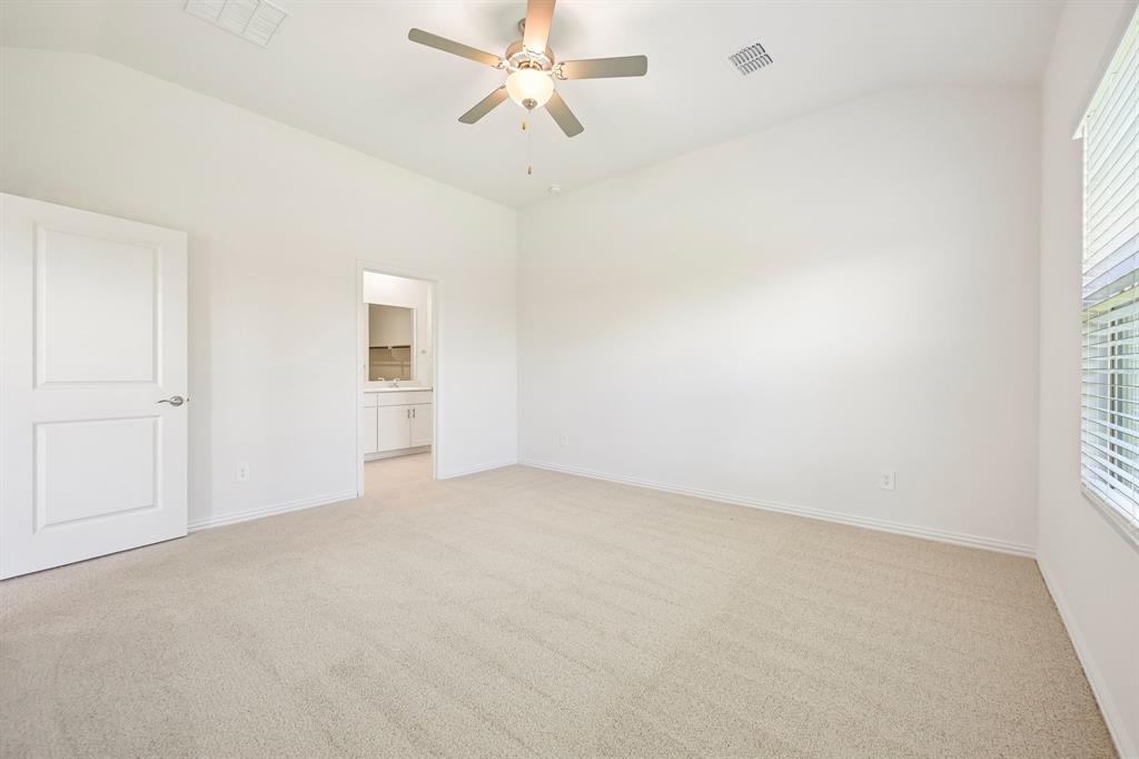 Photo is not of the actual home, but is an inspirational photo of builder’s model home and may depict options, furnishings, and/or decorator features that are not included.