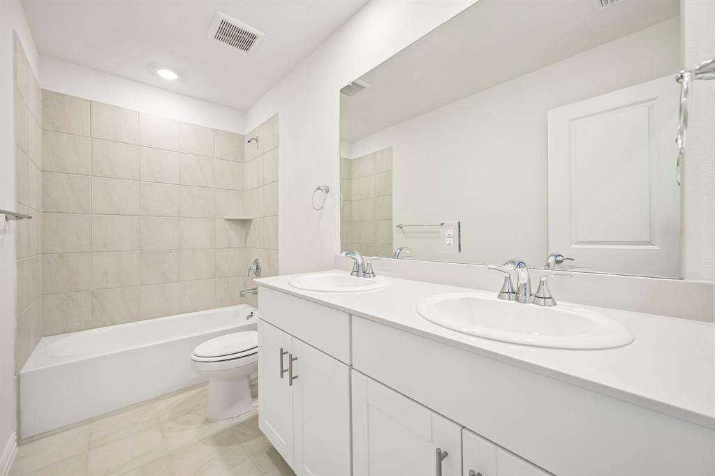 Photo is not of the actual home, but is an inspirational photo of builder’s model home and may depict options, furnishings, and/or decorator features that are not included.