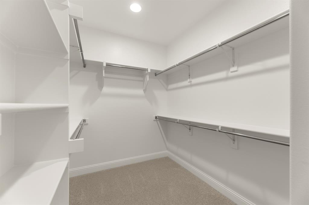 17. 2519 Sturgis - Closet