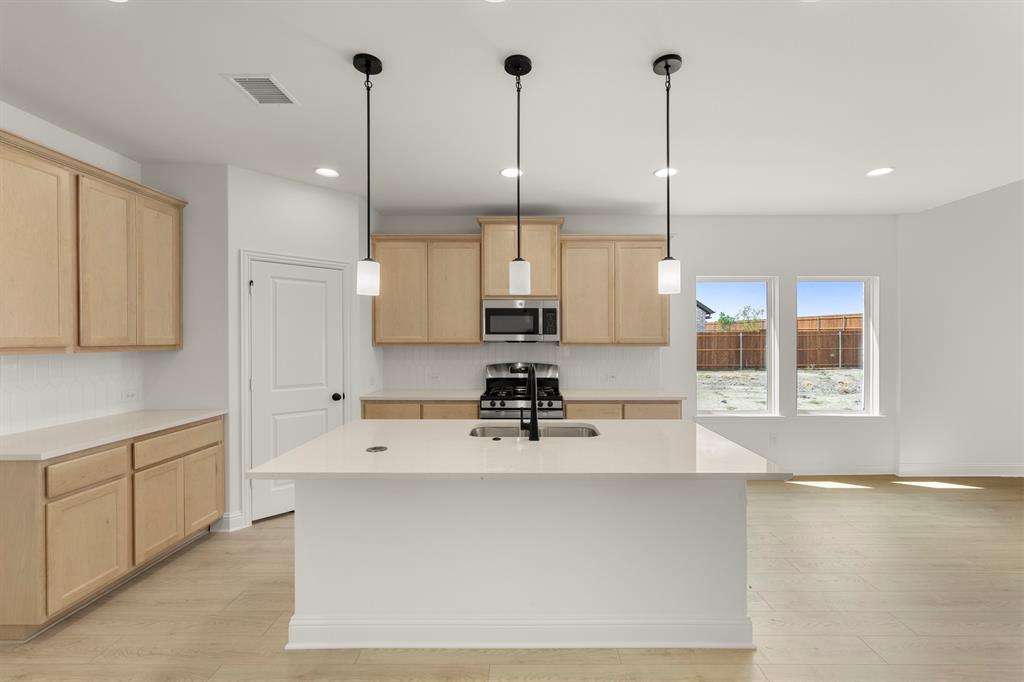 06. 2519 Sturgis - Kitchen