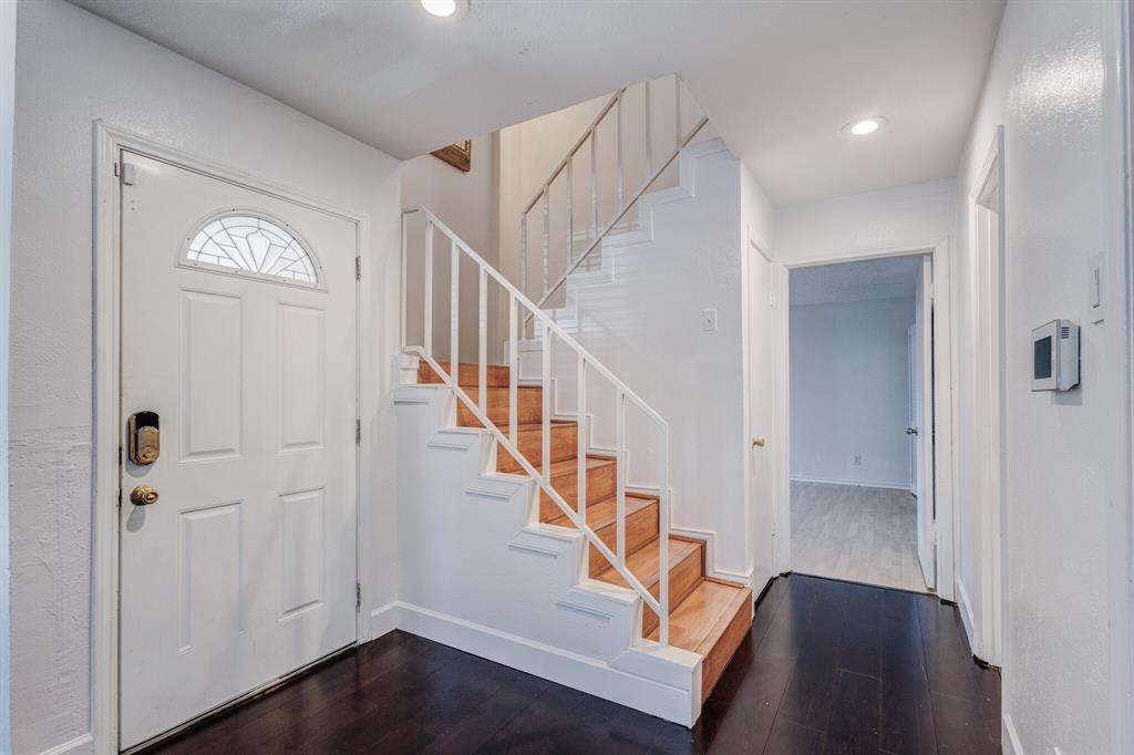 1714 Place One Lane, Garland, TX 75042