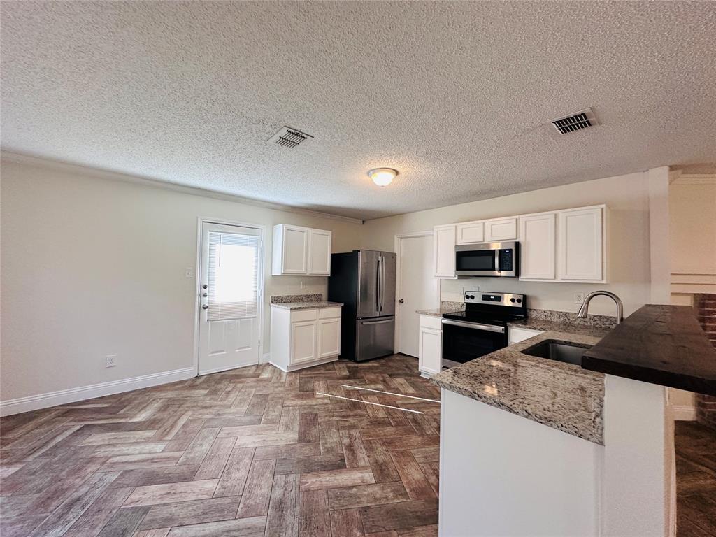 1418 Mill Branch Drive, Garland, TX 75040