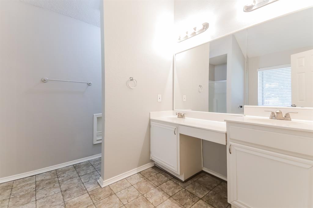 701 Long Hill Court, McKinney, TX 75071
