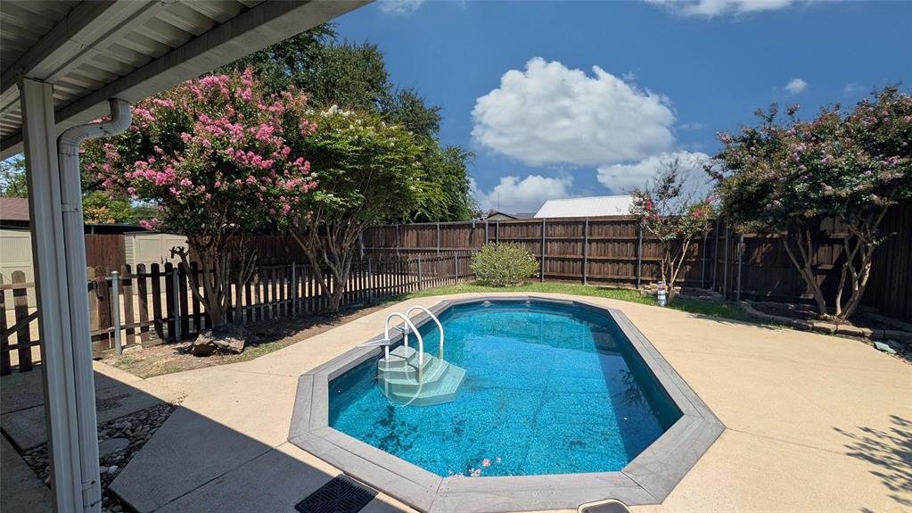617 Prairie Lane, Mesquite, TX 75150