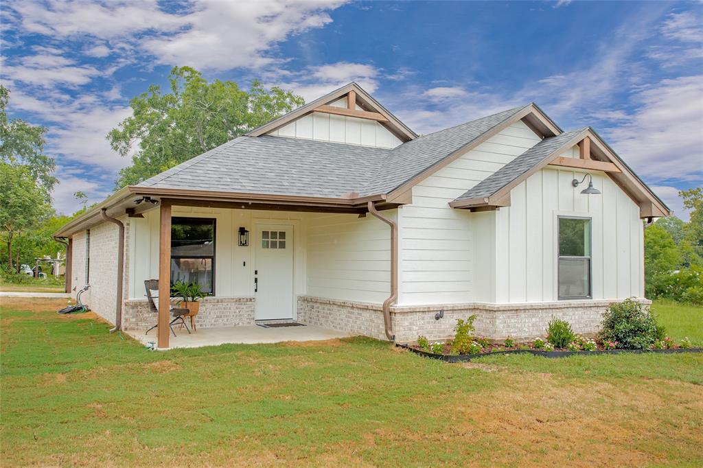 113 W Magnolia, Troup, TX 75789