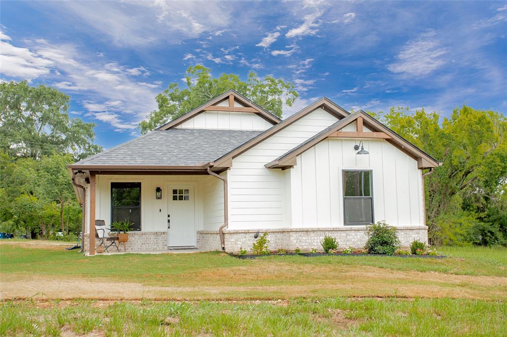 113 W Magnolia, Troup, TX 75789