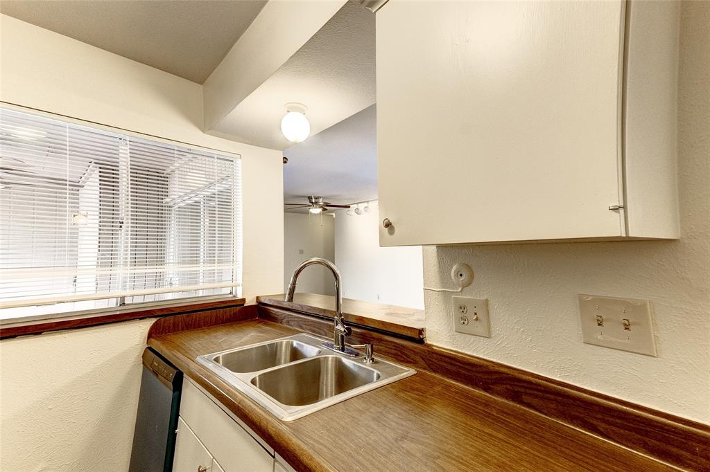 5150 Amesbury Drive, #224, Dallas, TX 75206