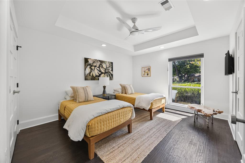 Downstairs guest room