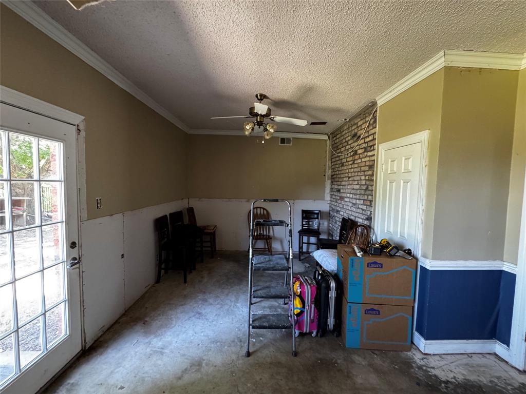 363 town east, Sunnyvale, TX 75182